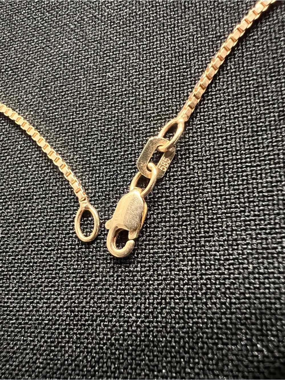 Classic 14k Solid Gold Box Chain Necklace (20”) - Elegant Women's Jewelry - Picture 3 of 6